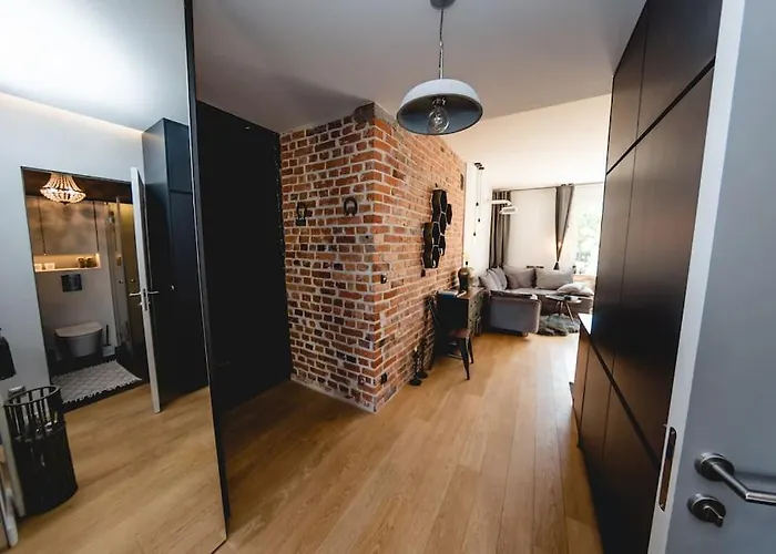 Stylowy Apartament w Centrum Sopotu z Projektorem