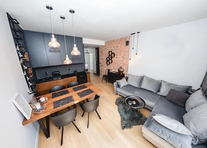 Stylowy Apartament w Centrum Sopotu z Projektorem