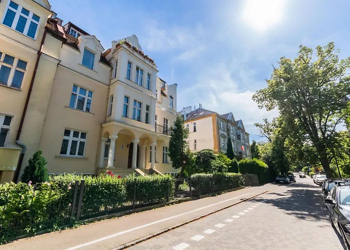 Apartament w Sopocie w przyziemiu by Grand Apartments Sopot