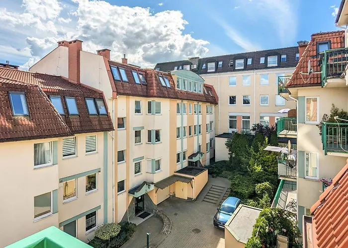 Sopockie Studio z Parkingiem przy Plaży i Molo by Noclegi Renters Sopot