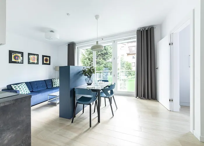 Chopina 29 - Apartamenty blisko plaży i Monte Cassino z parkingiem by Lion Apartments Sopot