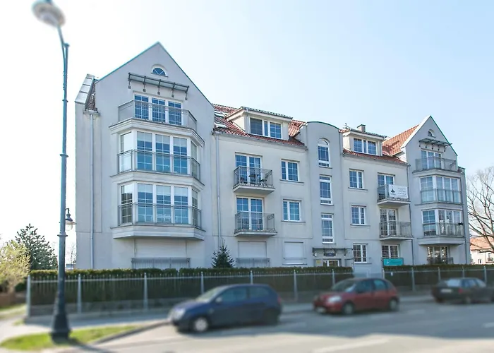 Uroczy Apartament z Parkingiem Sopot