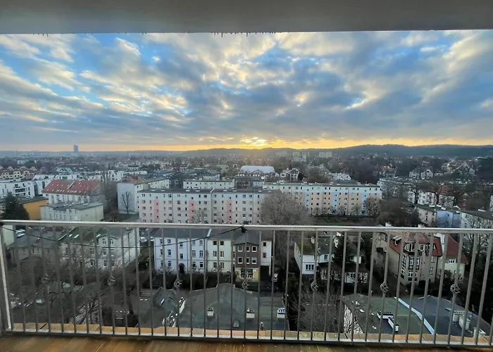 Comfortable 3City Apartment With Balcony By Noclegi Renters Sopot