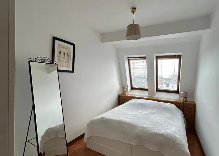 SOPOT CENTRUM, apartament w Dolinie Gołębiewskiej +hala garażowa