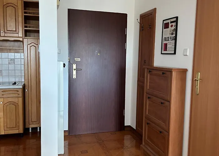 SOPOT CENTRUM, apartament w Dolinie Gołębiewskiej +hala garażowa