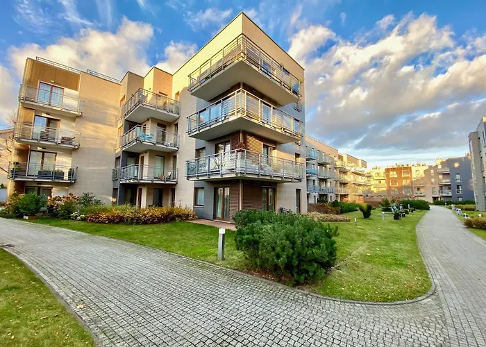 Sunny Apartment By The Sea With Garage Sopot