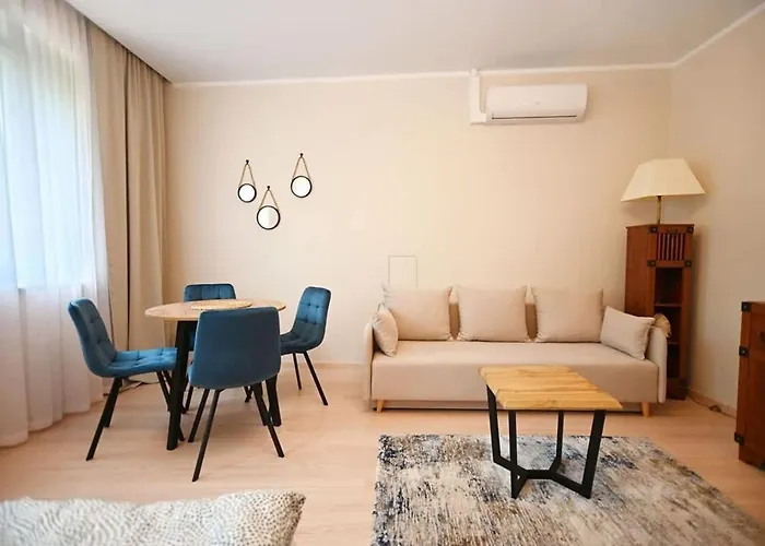 Przytulne Studio z Klimatyzacją Blisko Plaży by Noclegi Renters Sopot