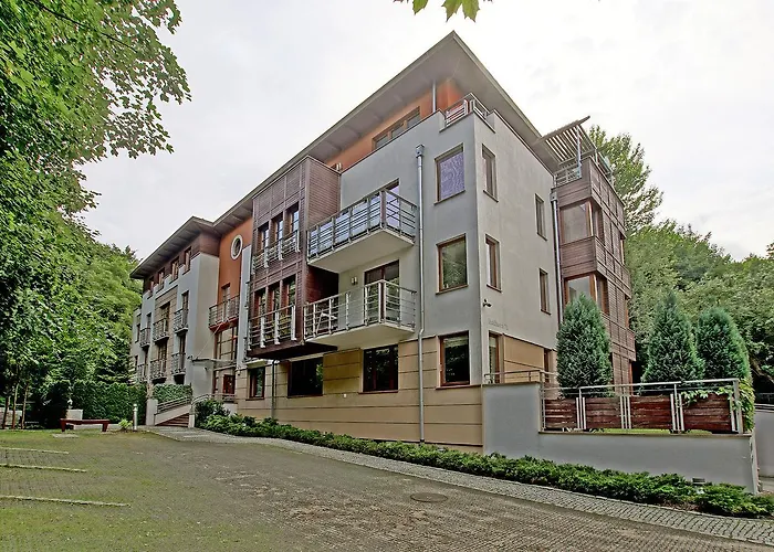 Beachfront Apartment Haga With Free Parking By Noclegi Renters Sopot